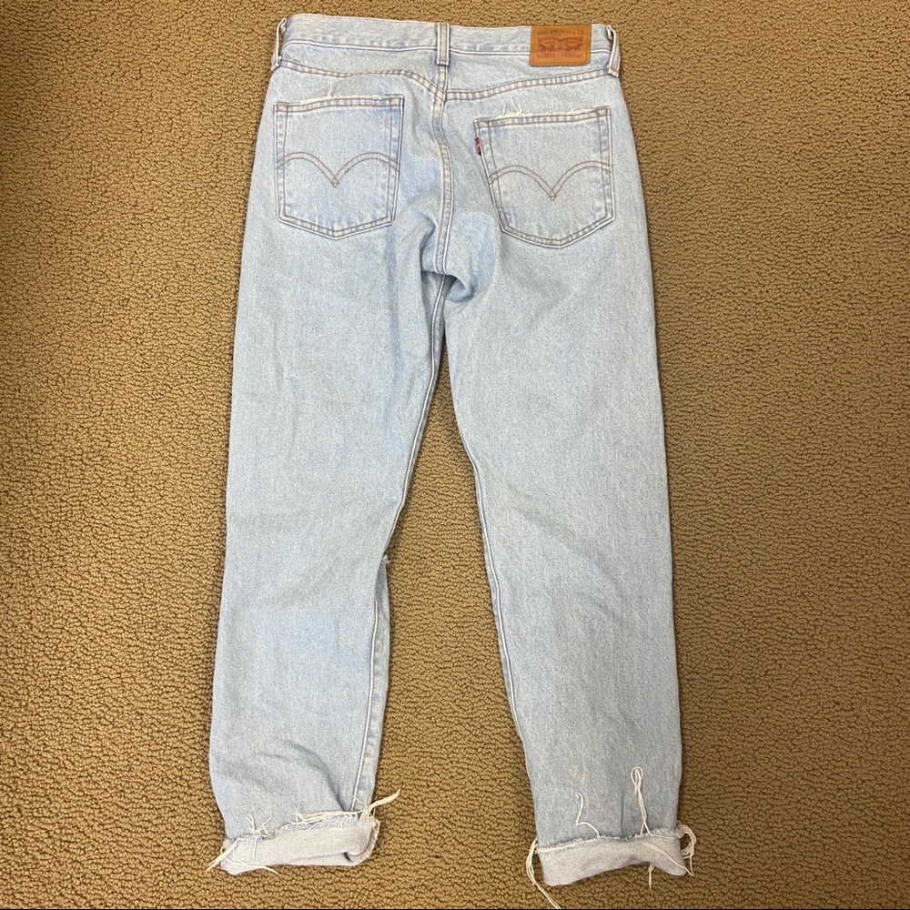 Levi’s - Picture 3 of 7